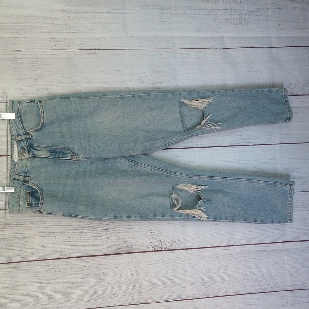 Top Shop distressed knee mom jeans size 28